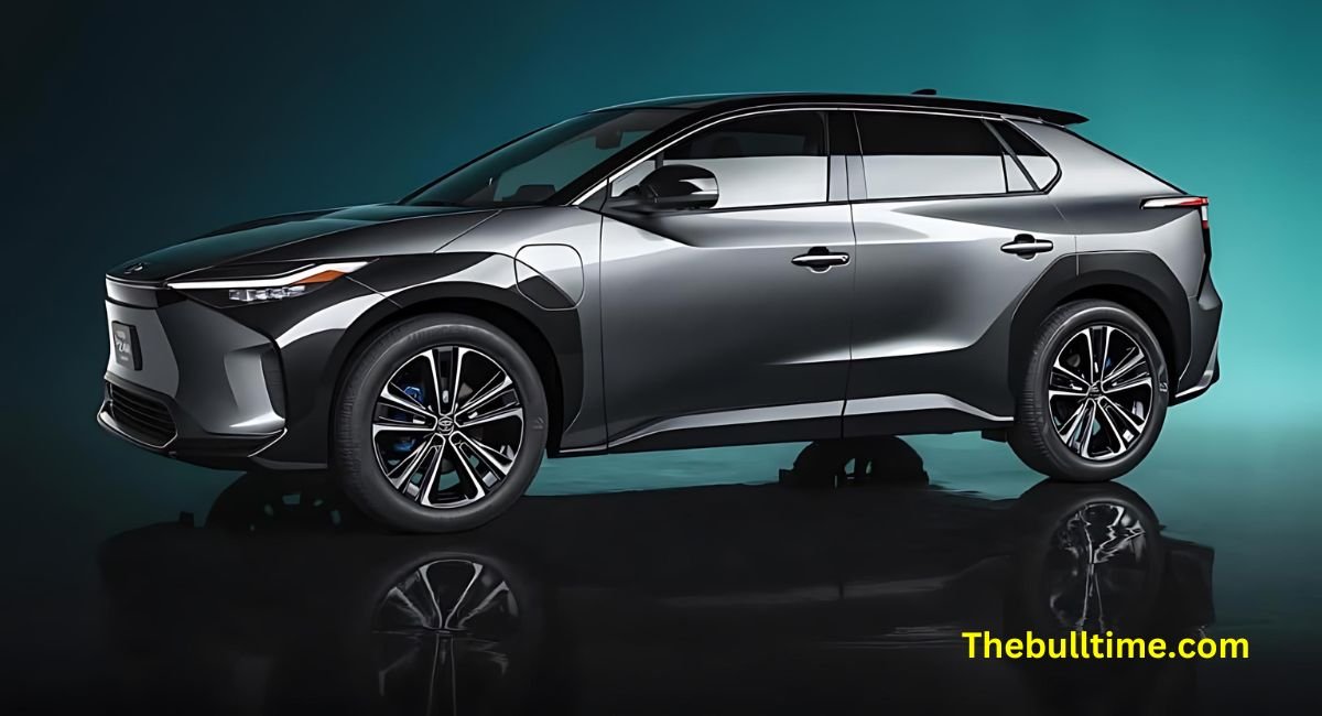 जबरदस्त माइलेज के साथ मार्केट में धूम मचाने आ गया, New Toyota Hybrid Car, धांसू फिचर्स के साथ 1 New Toyota Hybrid Car